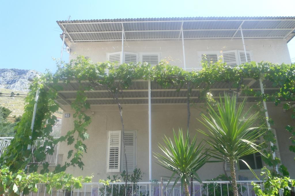 Hostel Guesthouse Mira Omiš Exterior foto